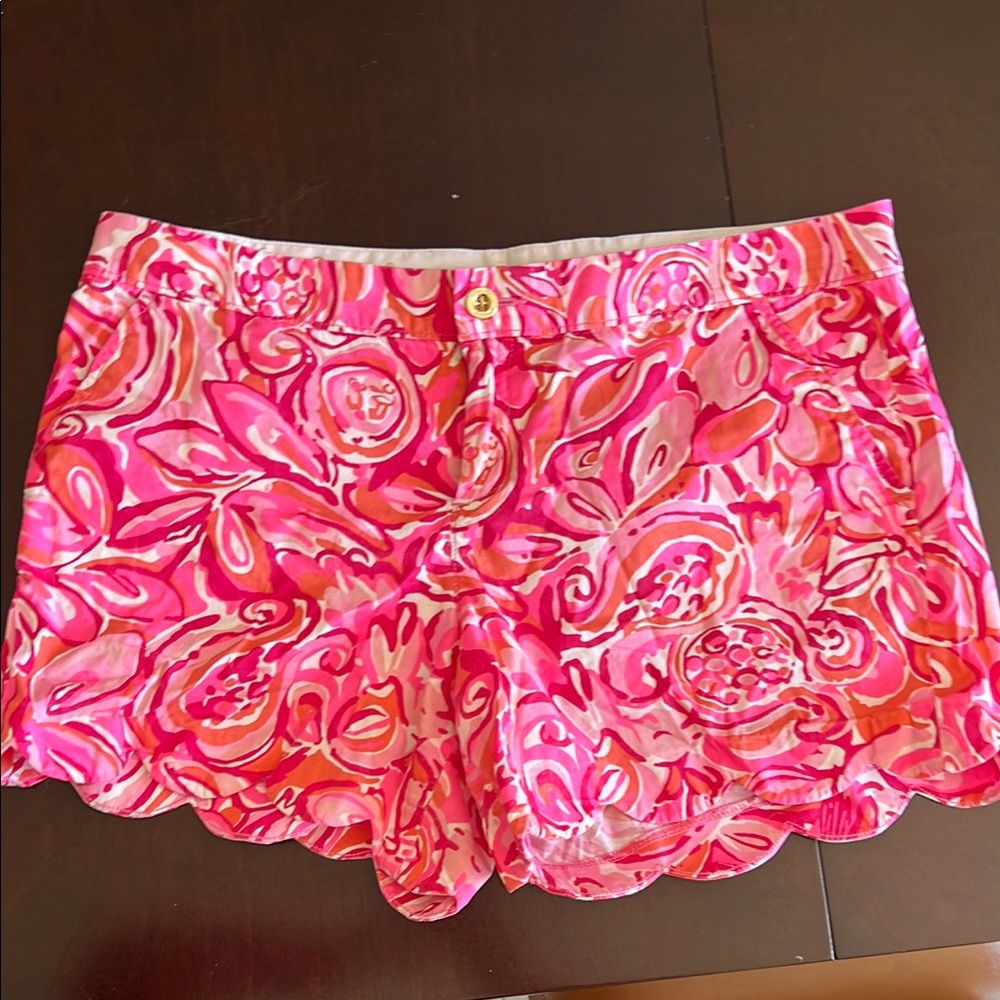 Lilly Pulitzer Vibrant Pink Floral Shorts size 12